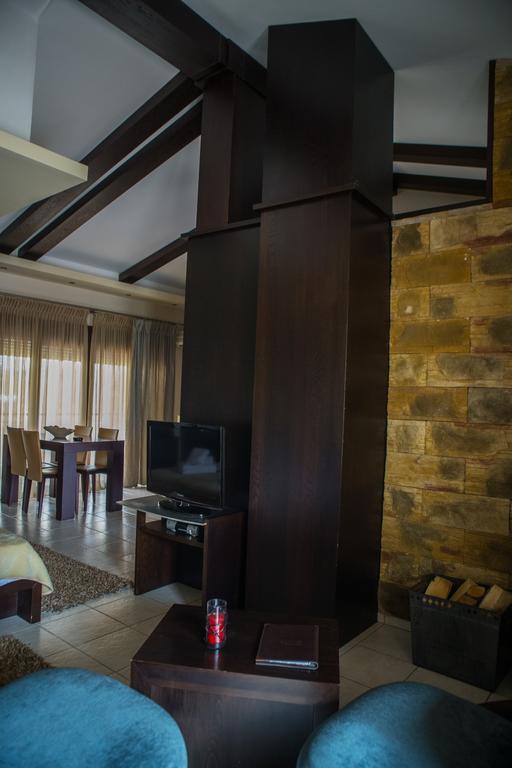 Nostos Hotel Loutraki  Bagian luar foto