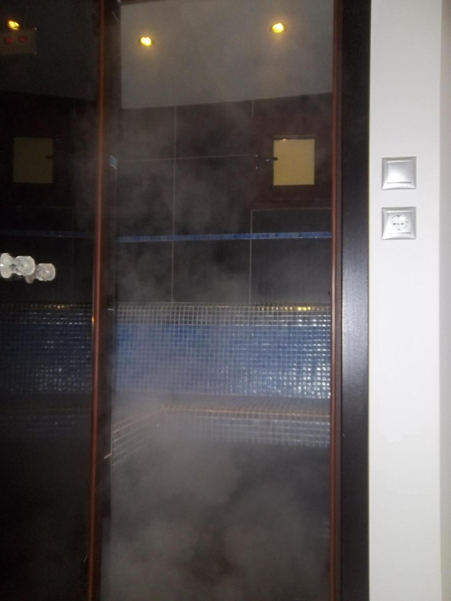 Nostos Hotel Loutraki  Bagian luar foto